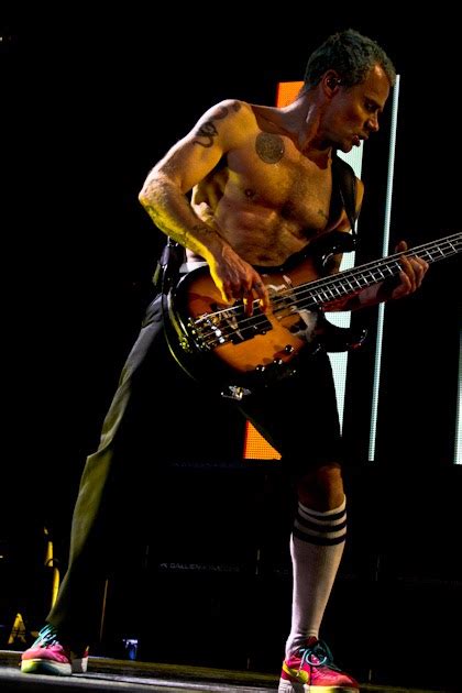 Geopedrados O Baixista Flea Dos Red Hot Chili Peppers Faz Hoje Anos