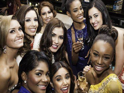 Tras más de 63 años las chicas de Miss Mundo ya no desfilarán en bikini Nexofin