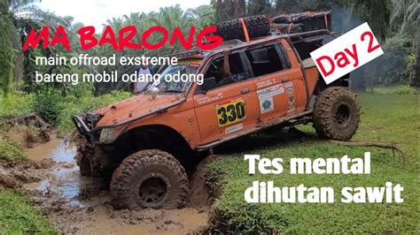 Offroad Extreme Di Hutan Sawit Dengan Jalur Yang Menanjak Dan Curam