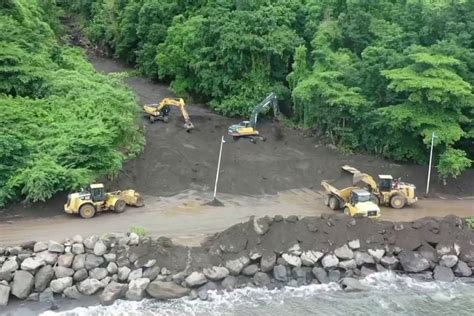 Travaux Sur La Rd Entre Gourbeyre Et Vieux Fort Plusieurs Dizaines