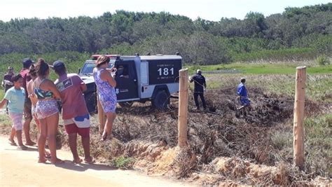 A Gazeta Corpo é encontrado carbonizado e as mãos amarradas em