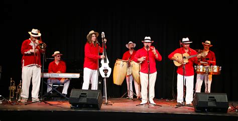 Conexion Latina Thomas Bendzko