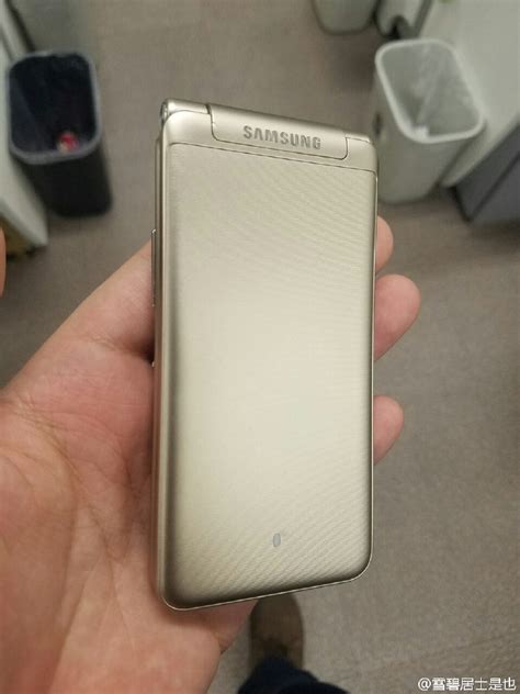 Galaxy Folder 2 Flip Phone Pictures Leaked Samsung Bringing The