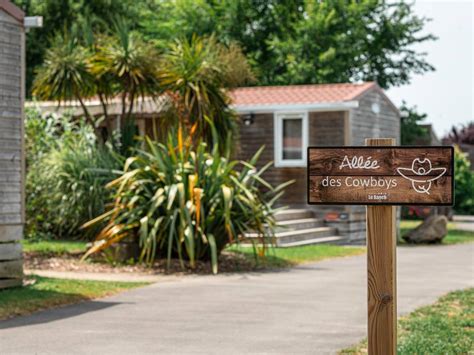 Erkunden Sie Den Badebereich Im Camping Le Ranch