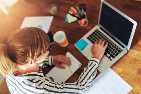 Qué es el teletrabajo y cómo funciona