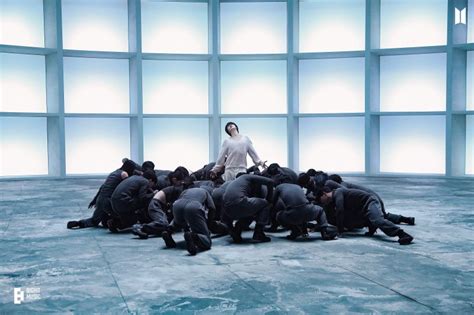 BTS Jimin quebra recorde histórico na Billboard Hot 100