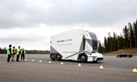 En Suède le premier camion autonome a commencé ses livraisons Détours