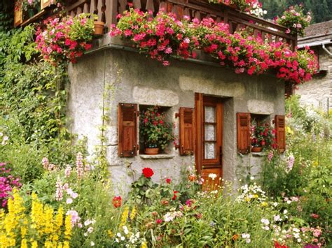 Lovely English Cottage Garden Wallpaper | Free Downloads