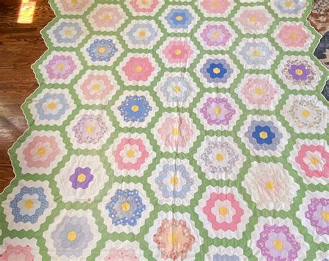 1930s Grandmother Flower Garden Quilt Coverlet Grandmothers Flower Garden Quilt 1930s Quilt