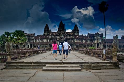 Angkor Wat Temple Pictures Photos Images And Facts