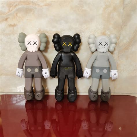 Kaws Dolls Companion 2020 Figure 44x22x8cm