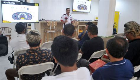 Nusabali Tingkatkan Standar Pelayanan Ribuan Mitra Gojek Bali