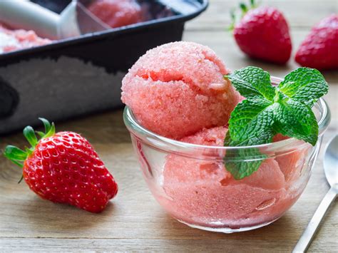 Leckeres Und Gesundes Eis Einfach Selber Machen Strawberry Daiquiri