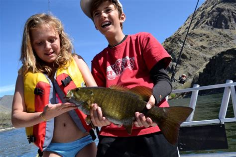 Hells Canyon Jet Boat Sturgeon Fishing Trips Snake River Bass