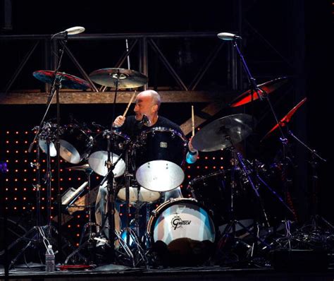 Phil Collins Explains Air Drumming 'In The Air Tonight' Is The Best Way ...