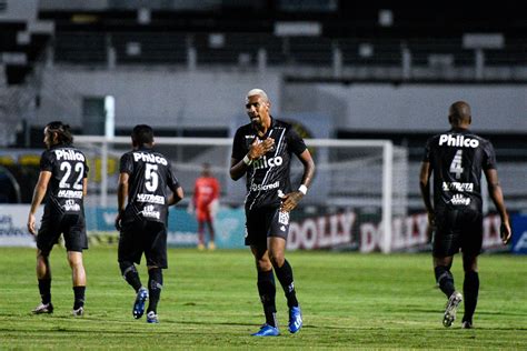 São Paulo tem prioridade de compra mas vê atacante da Ponte Preta sem