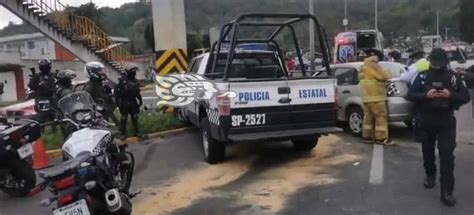 Choca Patrulla Contra Auto En La Xalapa Banderilla 4 Lesionados