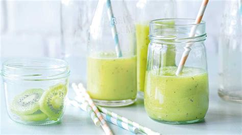 Smoothie z kiwi i ogórków przepis Kuchnia Lidla