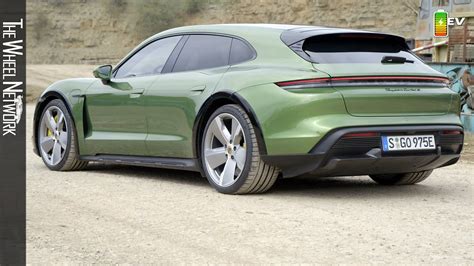 Porsche Taycan Turbo S Cross Turismo Mamba Green Metallic