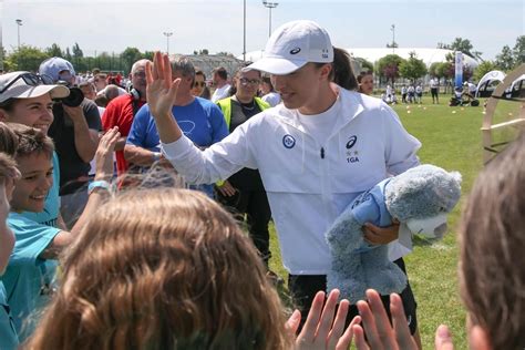 Iga Wi Tek Zagra Dopiero Na Wimbledonie Polka Nie Wyst Pi W Berlinie