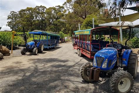 Small-Group Tractor Tour At Rayners Orchard From Melbourne