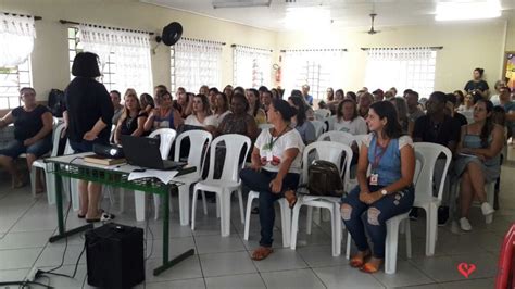 Formação Continuada Capacita Profissionais Do Serviço De Convivência E