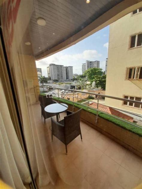 Short Let Exquisite 3 Bedroom Penthouse With Swimming Pool Victoria