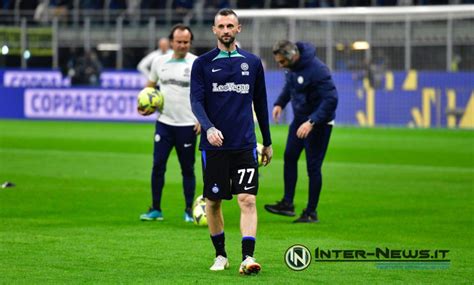 Giallo Brozovic L Inter Ferma Tutto Conseguenze Su Frattesi Sky