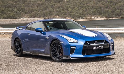 Nissan GT R 50th Anniversary Edition PerformanceDrive