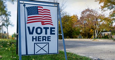 More than 200,000 votes already cast in Illinois for early voting | Top ...