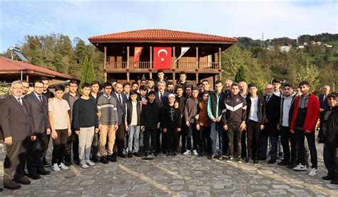 Tarihi cami restorasyon çalışmalarının ardından yeniden ibadete açıldı