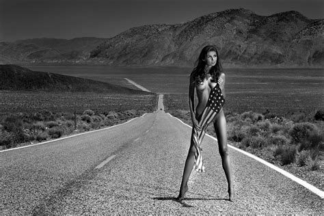 Naked Laura Giraudi Added 07 19 2016 By Benh