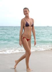 Olga Kent Bikini Camel Toe Beach Miami Phun Org Forum