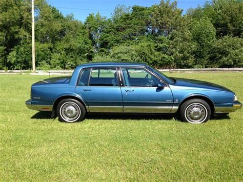 Find Used Oldsmobile Regency Brougham Sedan Door L In