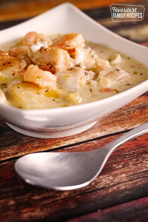 Seafood Chowder Recipe Best Thick And Hearty Less Than 15 Min Prep