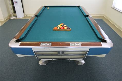 Mid Century Modern Brunswick Gold Crown I Billiards Pool Table With