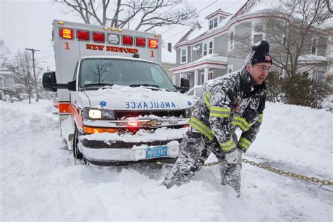 Massive Snowstorm Slams The Northeast Abc News