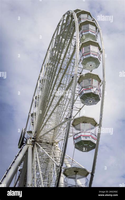 A Ferris Wheel Stock Photo Alamy