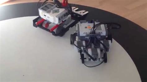 Mindstorms Nxt Vs Ev3 Sumo Fight Youtube