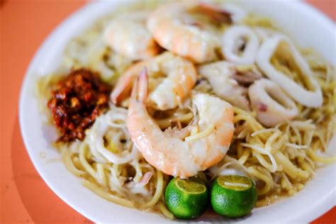 Tiong Bahru Yi Sheng Fried Hokkien Prawn Mee ABC Food Centre