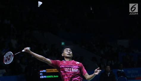 Foto Kalah Dari Kento Momota Tommy Sugiarto Tersingkir Foto