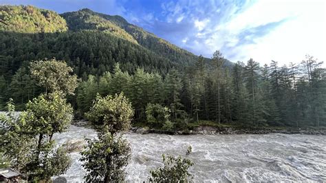 Kasol , Himachal Pradesh , India [OC] : r/hiking