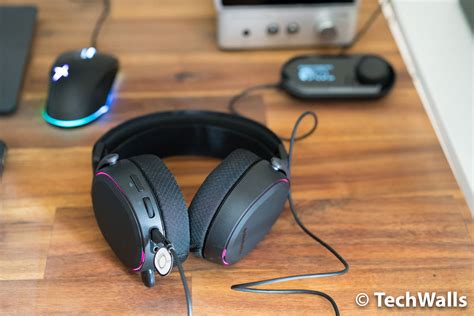 SteelSeries Arctis Pro GameDAC Gaming Headset Review TechWalls