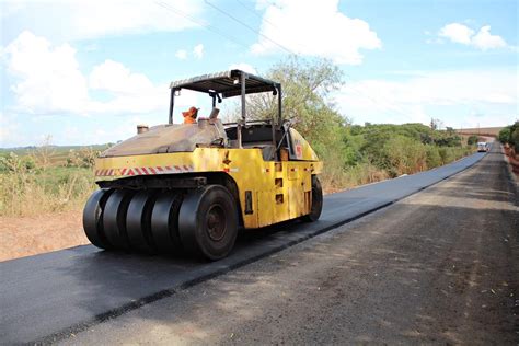 M Quinas Est O No Local Para Reiniciar Obras De S O Louren O R Dio