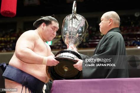 6,402 Yokozuna (Wrestler) Stock Photos, High-Res Pictures, and Images ...