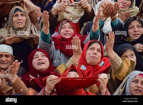 Srinagar Kashmir St November Kashmiri Muslims Are Seen