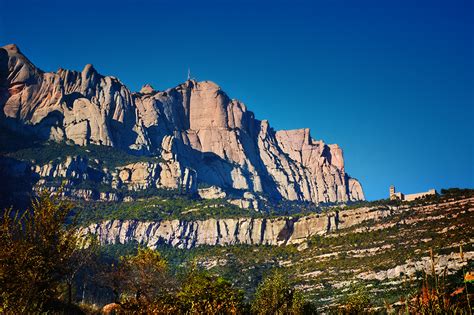 Barcelona Photoblog: Montserrat: The Serrated Mountain