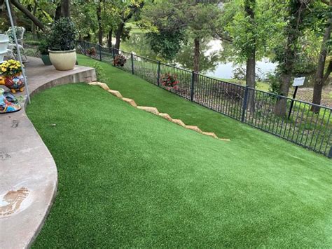 artificial grass on a slope - NexGen LawnsNexGen Lawns