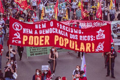 À classe trabalhadora carinho