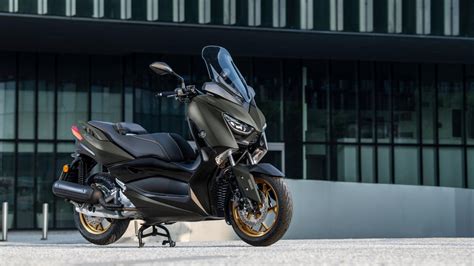 Motorrad Vergleich Honda X Adv Vs Yamaha Xmax Tech Max